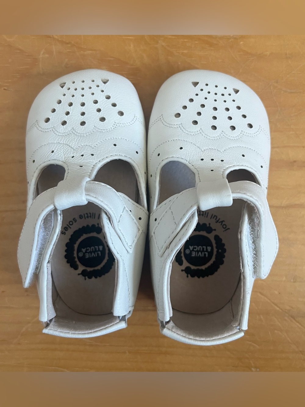 NEW Livie & Luca Girl's Cora III Crib Shoe